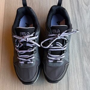 Fila Women's AT Peake Black/Purple Trail Running Sneakers Size 8